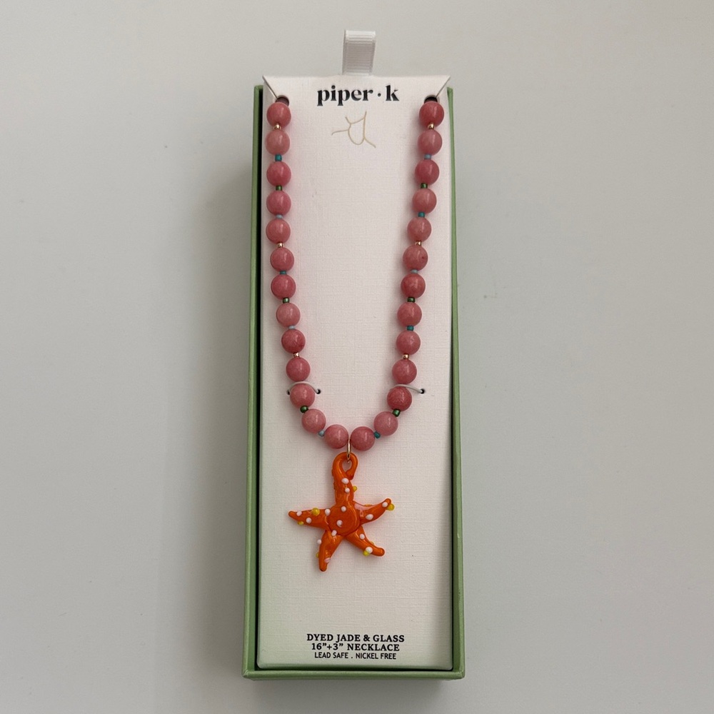 Piper K nwt Beaded Necklace with Orange Starfish